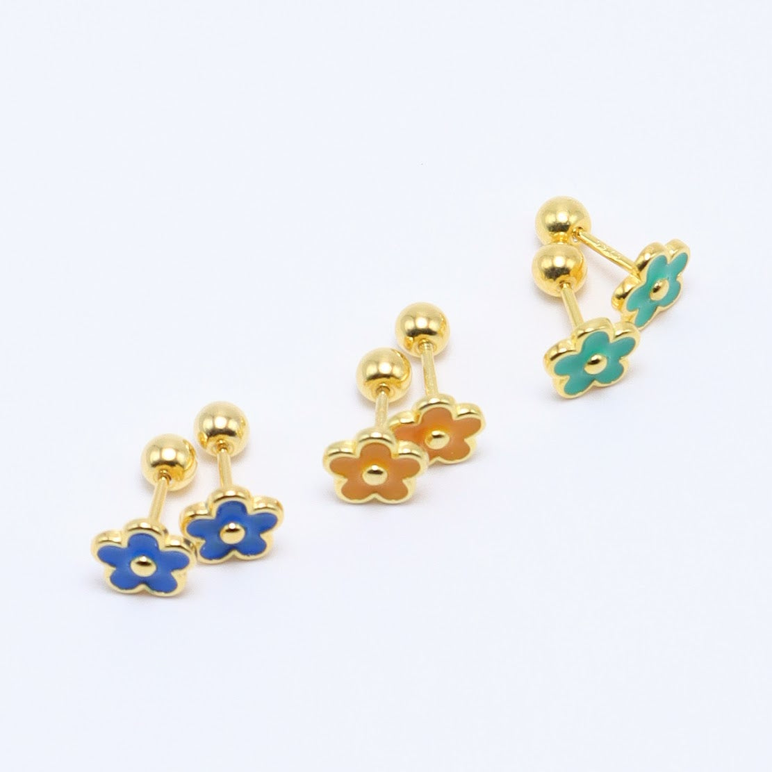 Flower earrings in 14K gold-plated sterling silver featuring colorful enamel flowers, perfect for kids and baby gifts.