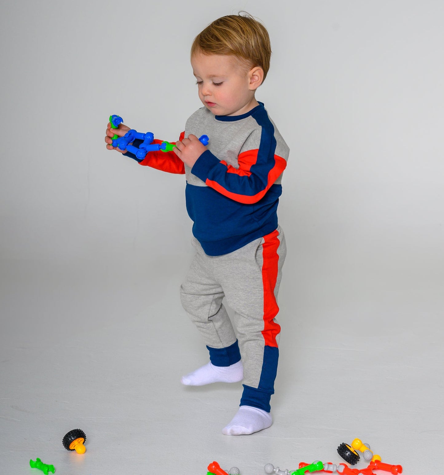 Sporty Color block Sweatshirt – GOTS organic cotton kids clothing by Dew & Dove